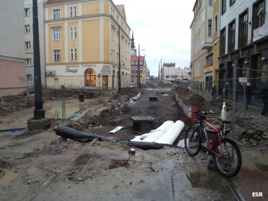 Mój ulubiony plac przebudowy - widok z ulicy 1 Maja