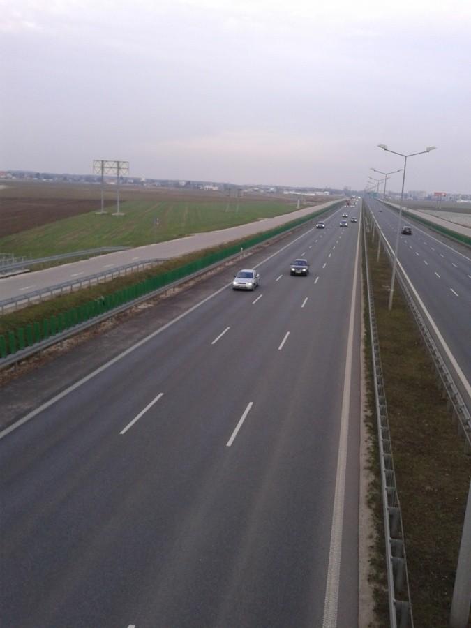 S 8. Widok z wiaduktu na Szeligowskiej