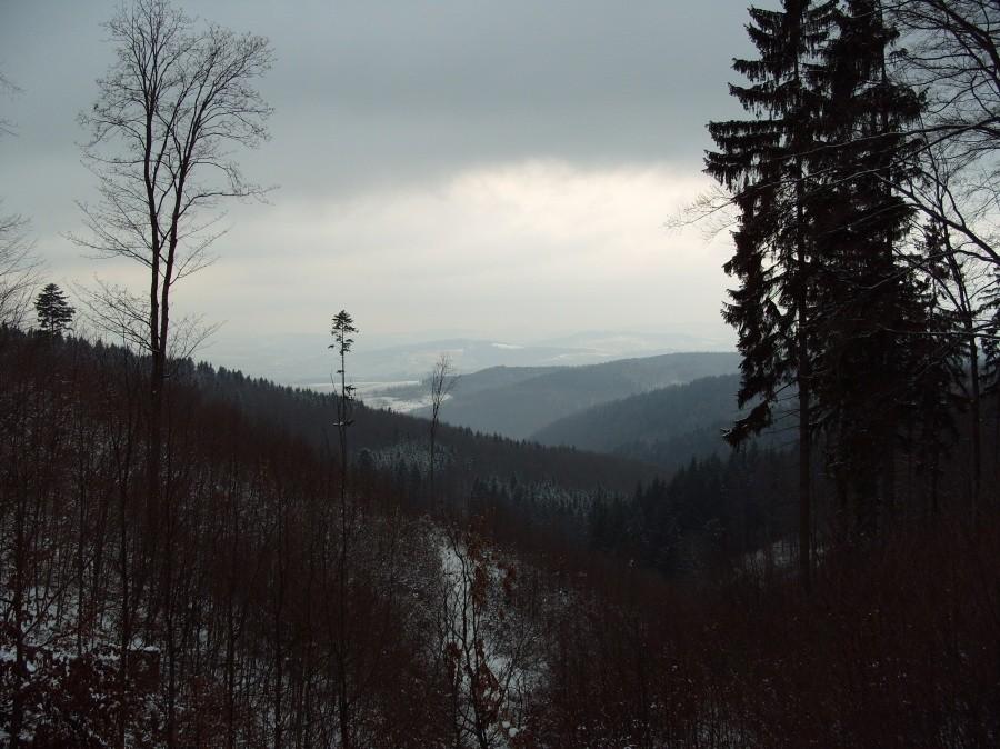 Widok z Ostrej Góry w stronę Wojciechowic.