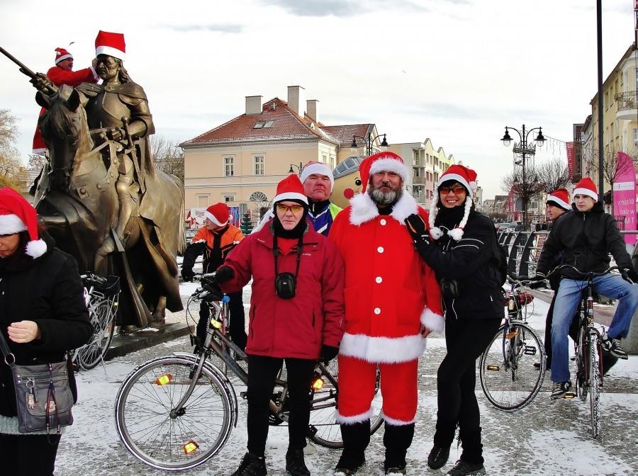 Mikołajkowa Rowerowa Masa Krytyczna - Malbork.