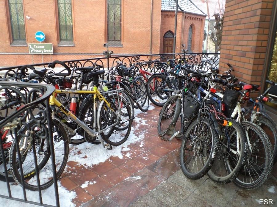 Grudniowe Pączki - rowerowa blokada cukierni Jędruś