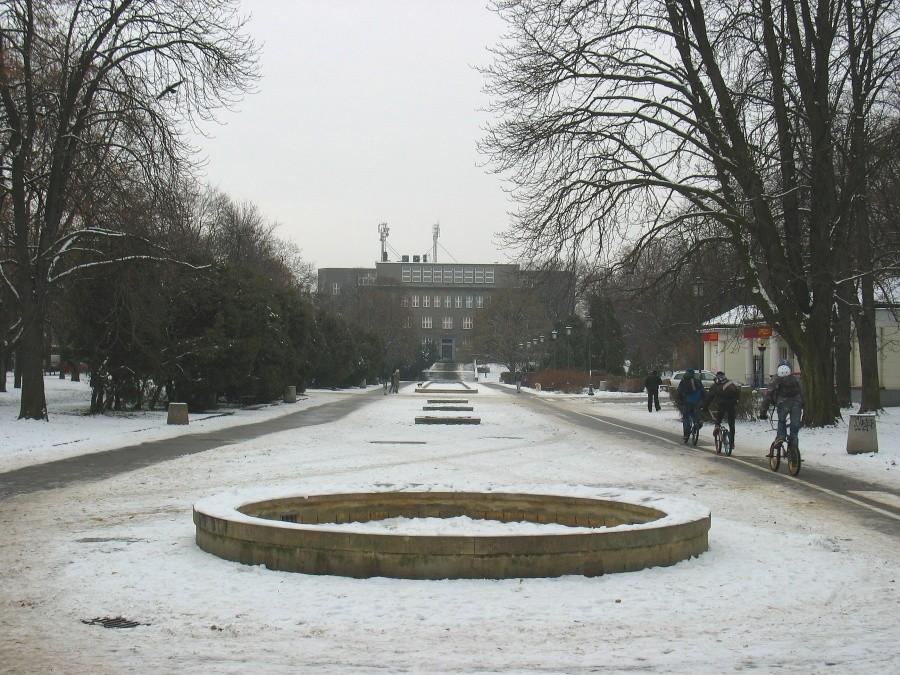 Przed Skate Parkiem Jutrzenka