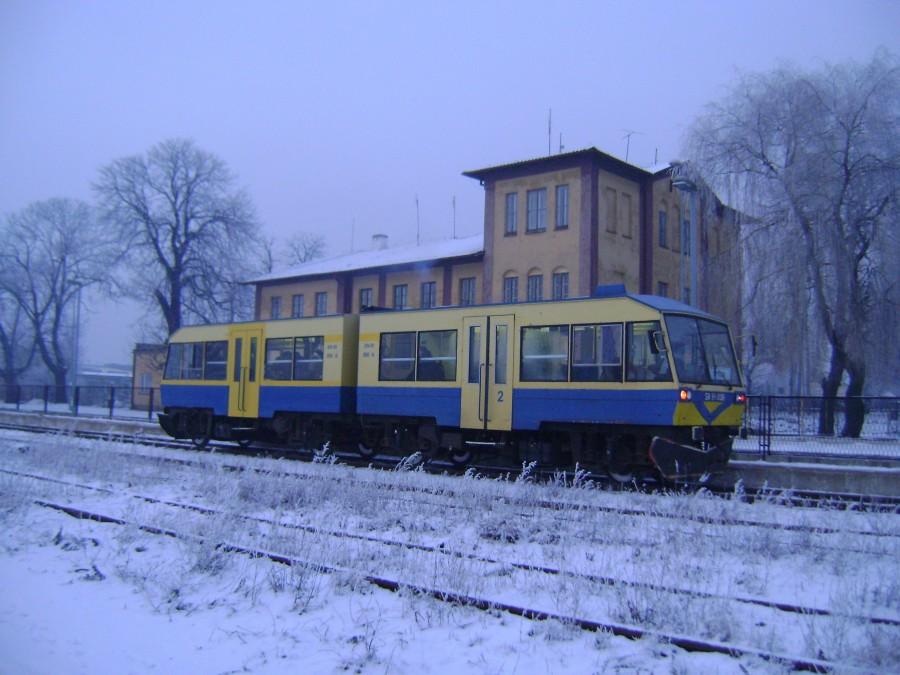 SN81-006 na dworcu w Opocznie