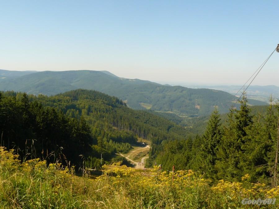 Widok na Ostry i Mały Javorovy