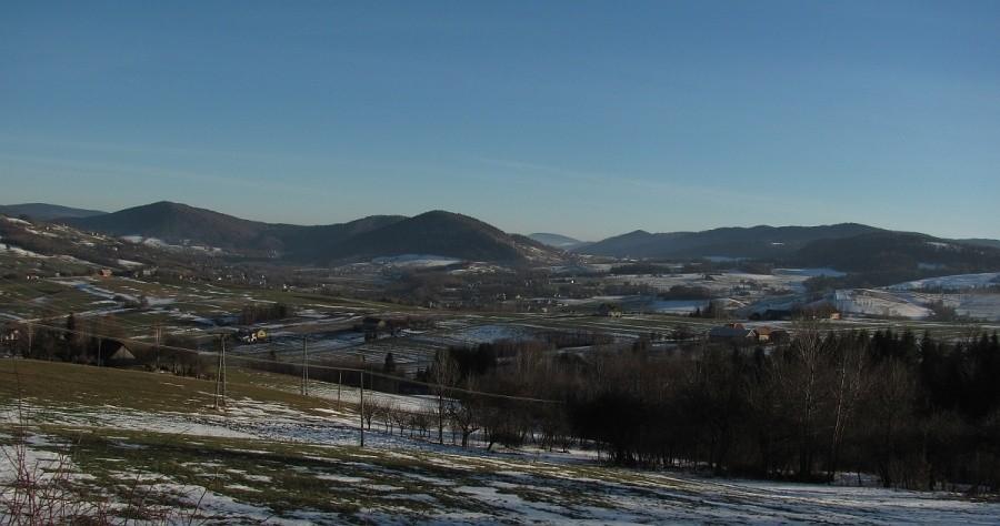 Pieniny Gorlicekie z podjazdu do Wawrzki