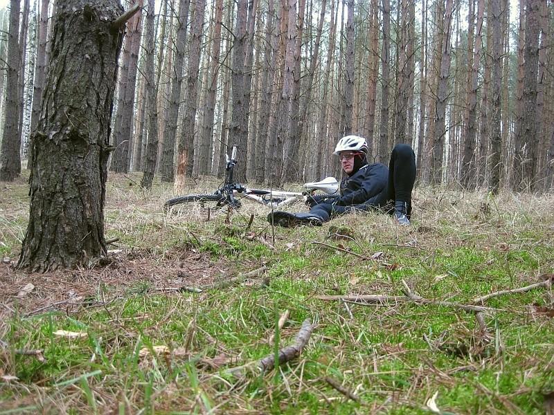 Krótki relaks na leśnym runie Puszczy Zielonka :-)