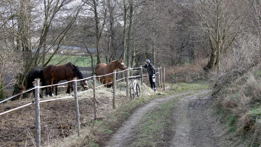 Nie od dziś wiadomo że Drogbas uwielbia takie spotkania :)
