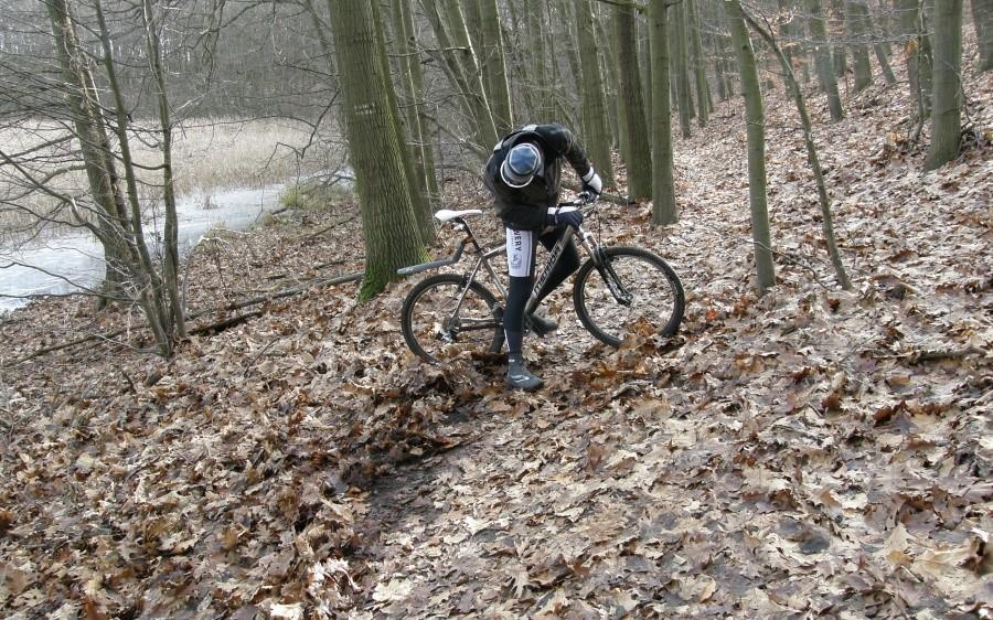 Takich poślizgowych zabaw na singlach było sporo :)