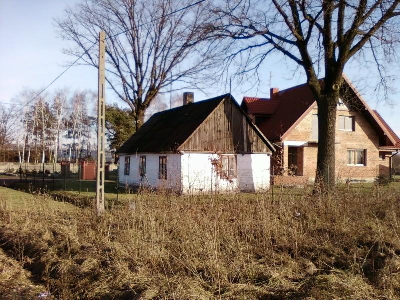 Chałupa przy drodze