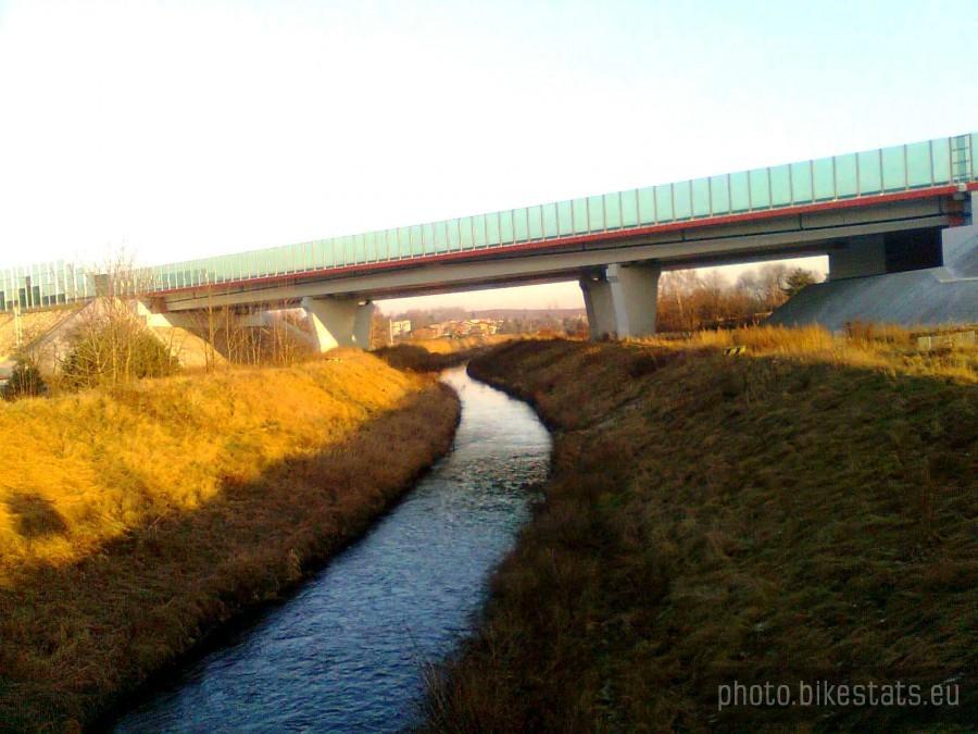 Most autostrady nad Brynicą w Piekarach Sląskich