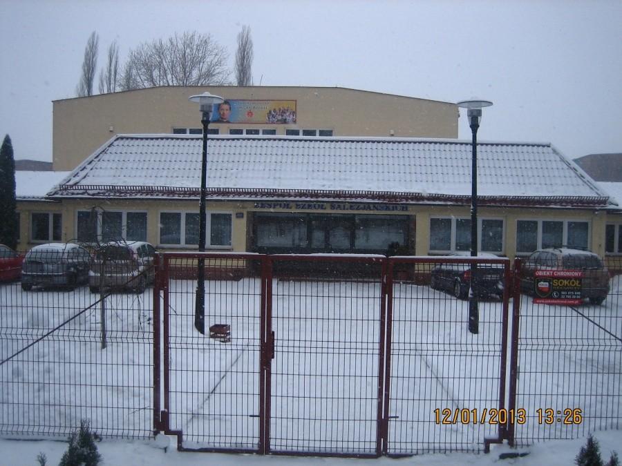 sobota, więc nie ma tu dziś młodzieży (zasadniczo)