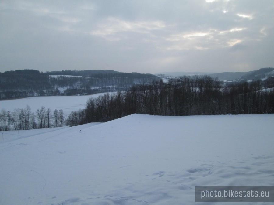 Widok ze Złotej Góry na Jezioro Wielkie Brodno