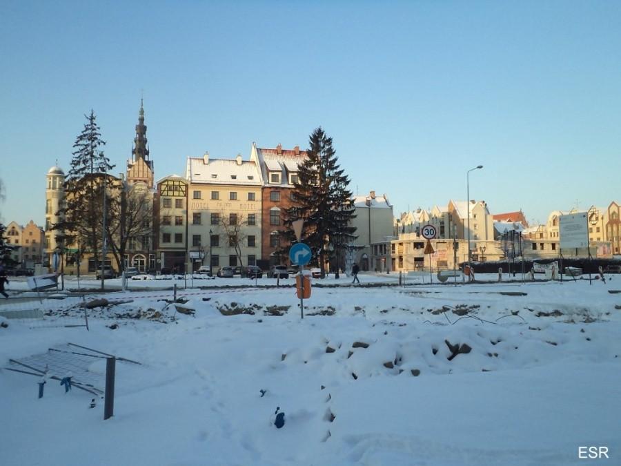 Plac Słowiański w zimowej szacie