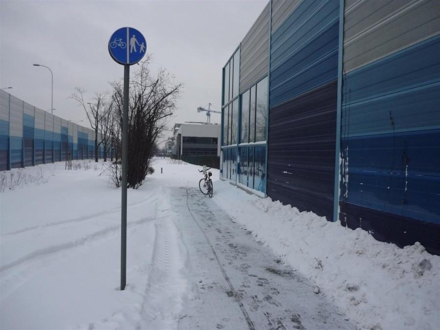 Aleje Jerozolimskie przy Łopuszańskiej widok w stronę BlueCity