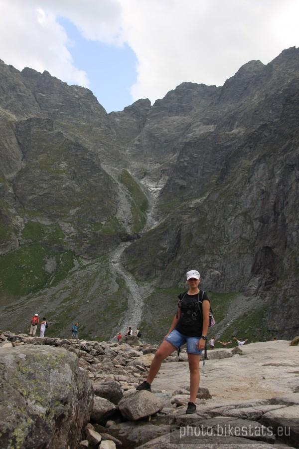 Czarny Staw pod Rysami i widok na Rysy za rok was zdobedę