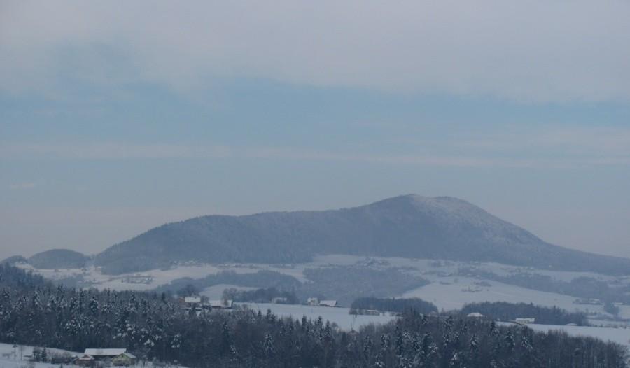 przyprószony Chełm nad Grybowem