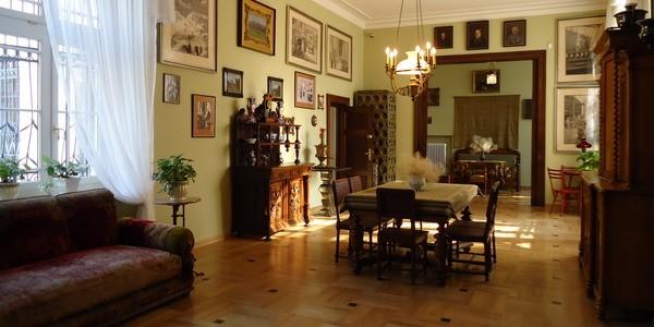 Oblęgorek. Wnętrza Muzeum Henryka Sienkiewicza - jadalnia