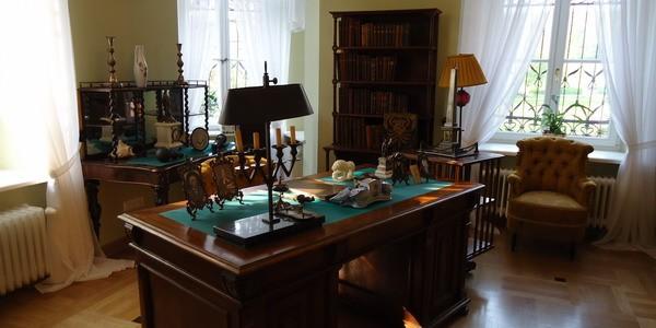Oblęgorek. Wnętrza Muzeum Henryka Sienkiewicza - gabinet pisarza