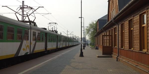 Zabytkowy zespół Dworca Kolei Nadwiślańskiej zobaczyliśmy podczas przesiadki w Dęblinie