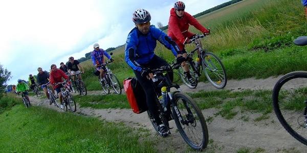 Trasa rajdu wiodła częściowo polnymi drogami