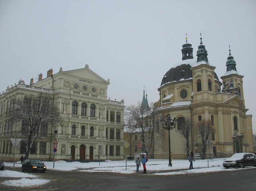 Kroměříž – Justiční Akademie i kościół św. Jana Chrzciciela
