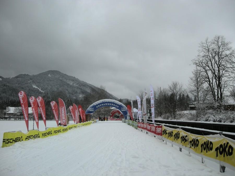 Stadion z metą biegu Koenig Ludwig Lauf w Oberammergau.