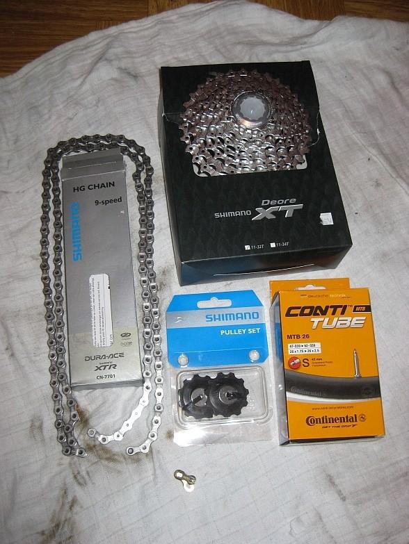 Kaeta xt, łańcuch XTR, kółka do przerzutki SLX, spinka SRAM, dętka Cotinental