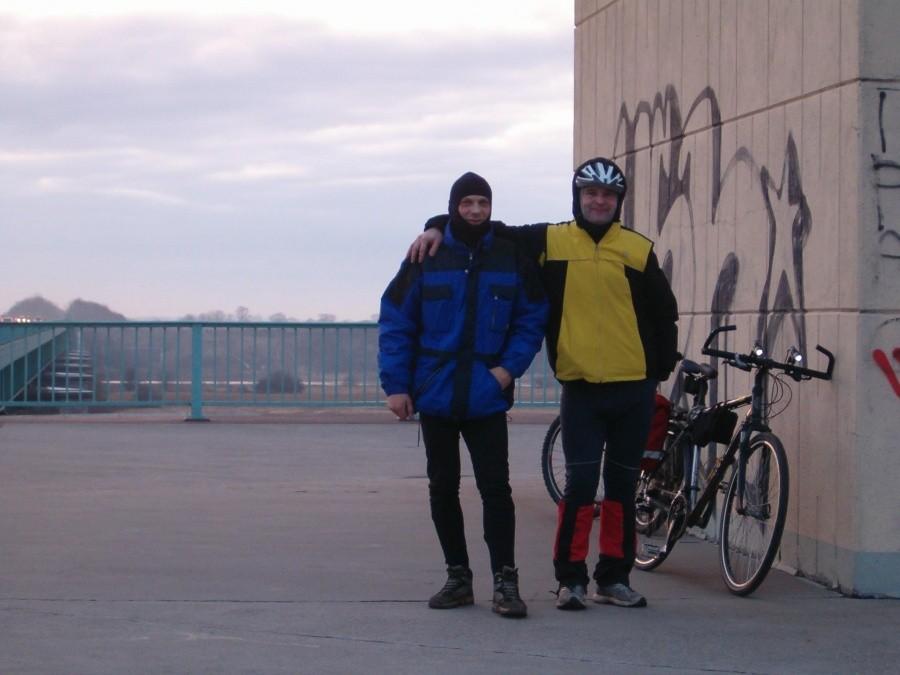 09-02-2013.Wspólna fotka z Jarkiem na Moście Knybawskim.