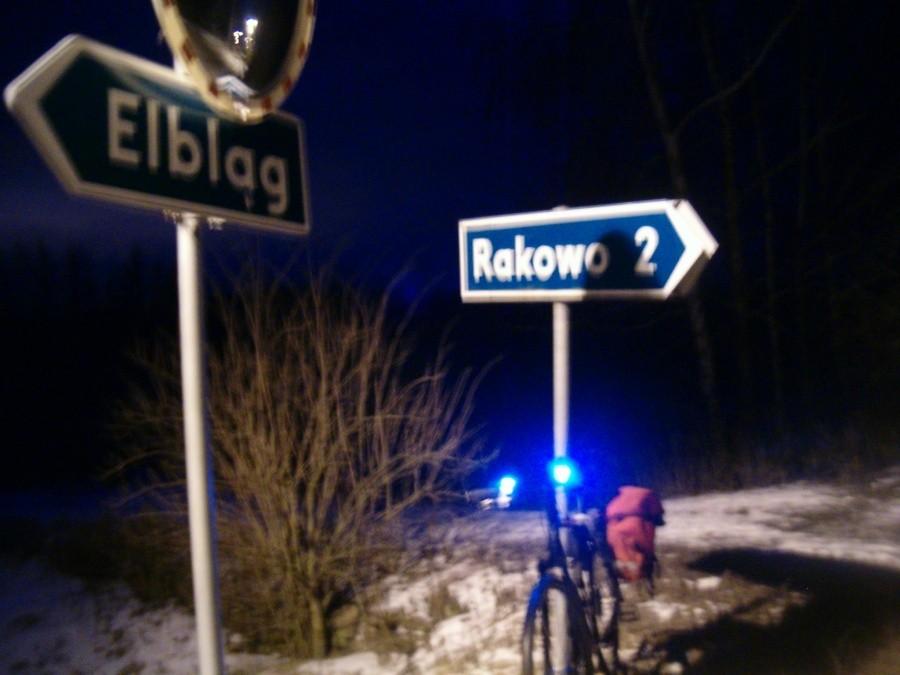 09-02-2013.Z rana na drodze do Elbląga, od wiesi Wierciny do wsi Jazowa.