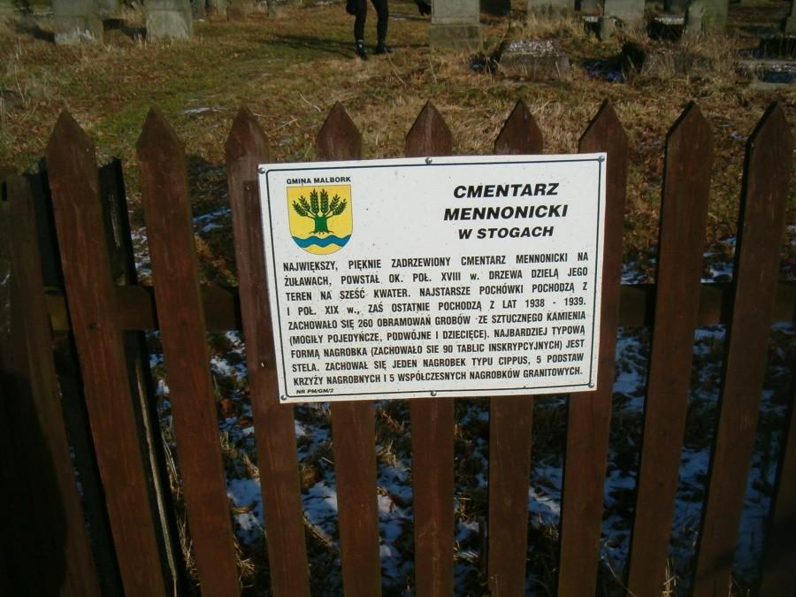 09-02-2013. Tablica informacyjna-Cmentarz Mennonitów w Stogach.