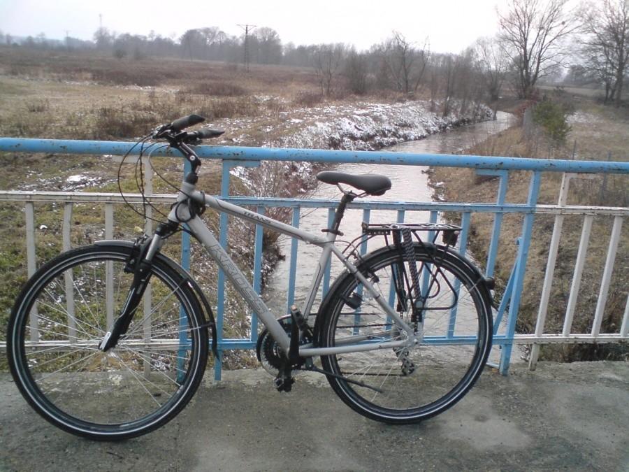 Kross nad Brynicą w Starych Siołkowicach, dzielnica Klapacz.