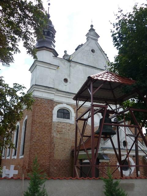 Widok na dzwonnicę