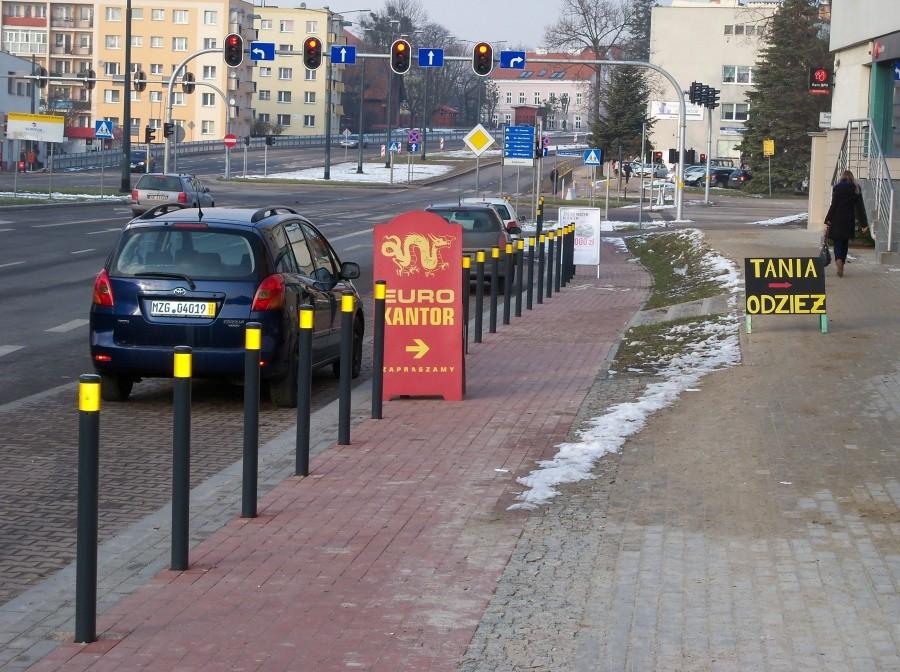 REKLAMA BLOKADĄ ŚCIEŻKI
