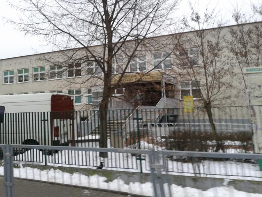 Gimnazjum nr 82 im.Tadeusza Kotarbińskiego