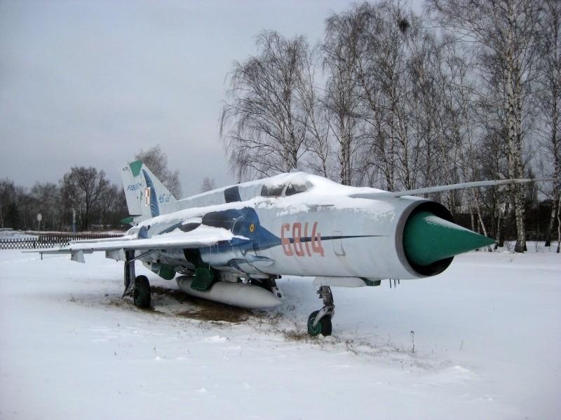 Kobylnica - Ligowiec i Mig21