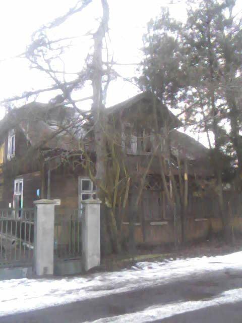 odchodzi już drewniana architektura/// niestety