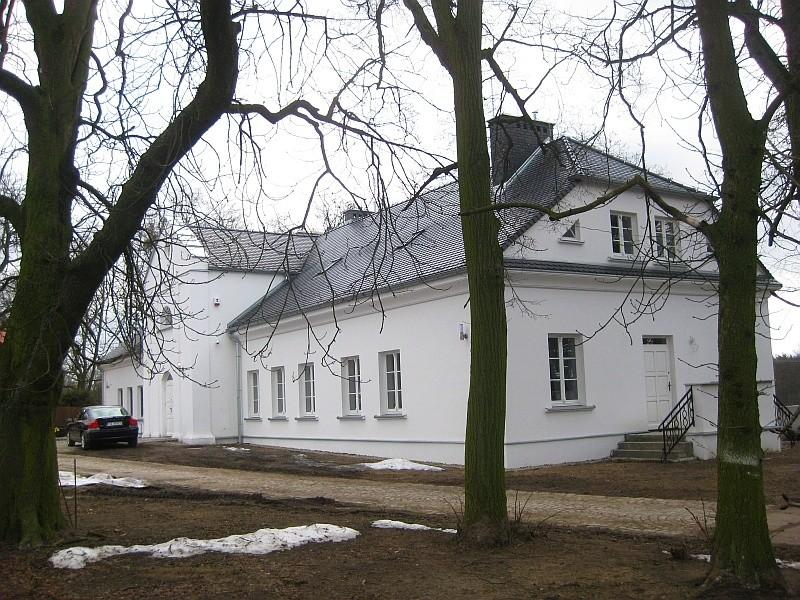 Wierzenica - dwór Augusta Cieszkowskiego, widok od wjazdu