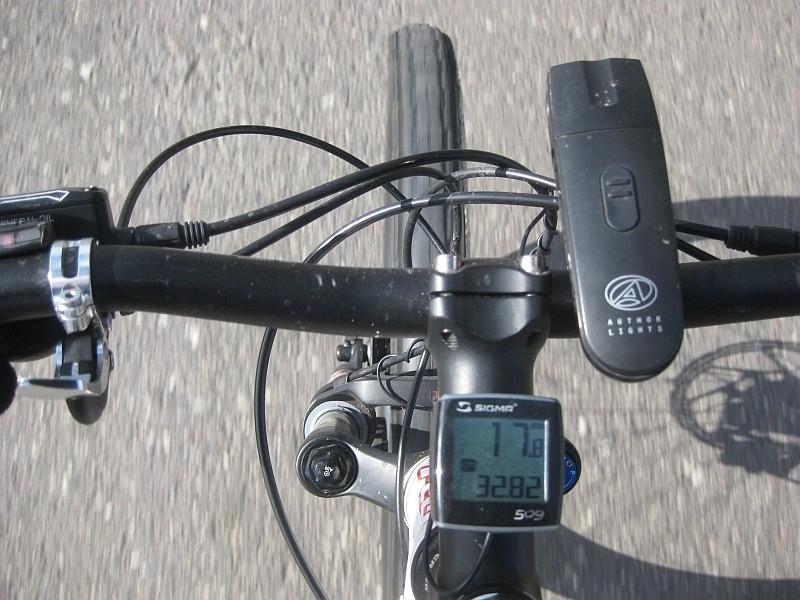 ciężka jazda pod wiatr, a na liczniku ledwo 18km/h