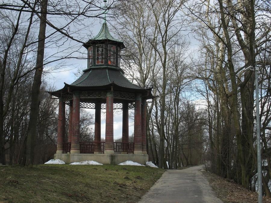 Altana Chińska w parku wilanowskim