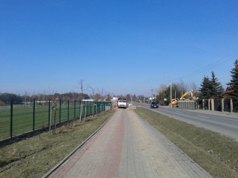 Niespodzianka. Remont poboczy, w tym DDR