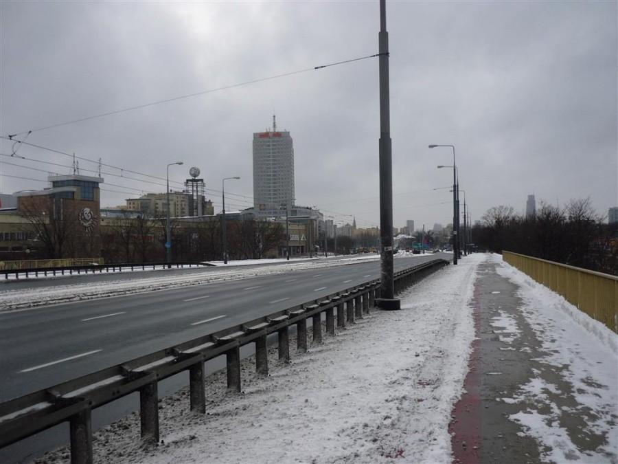 Kładka nad torami przy Arkadii
