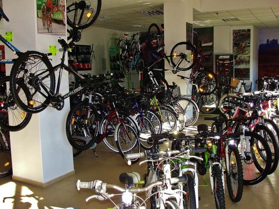 Wnętrze salonu rowerowego - Tczew.