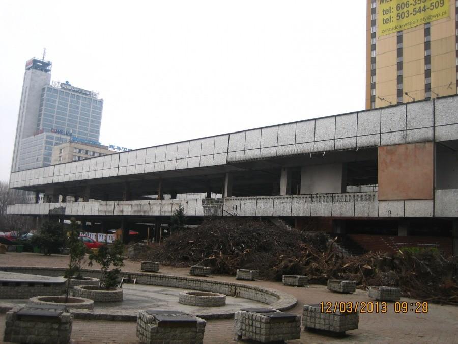 Pozostałości dawnego Handlowego Domu Dziecka Centrum w Katowicach