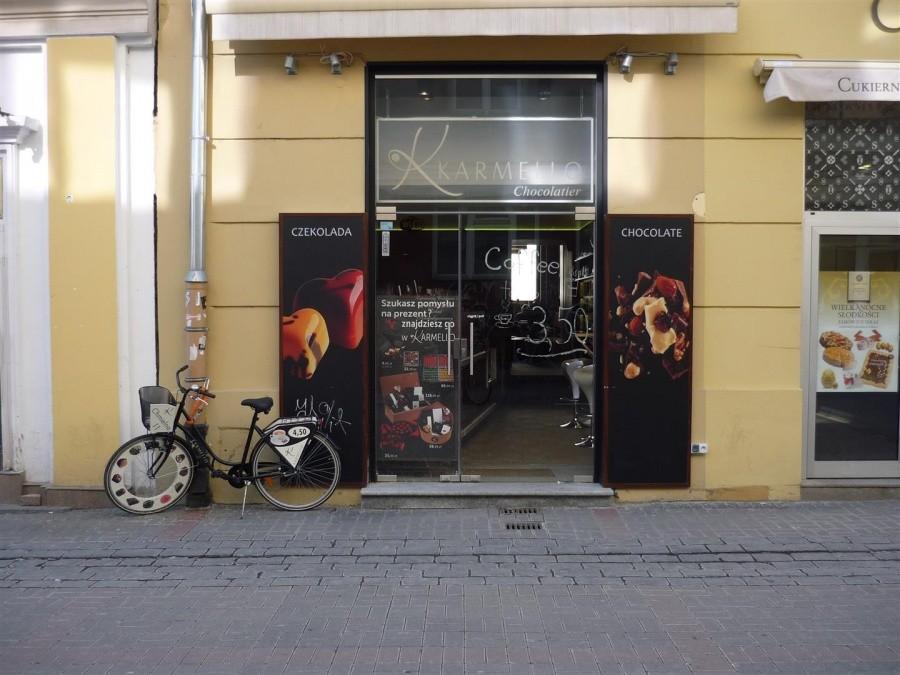 Rowerowa reklama na Chmielnej 11