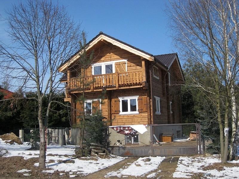 Tuczno - dom z drewnianych bali