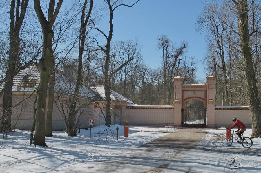 Natolin - Brama Mauretańska