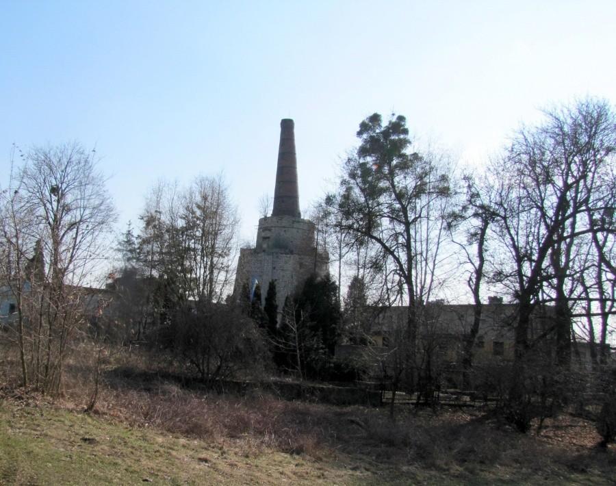 Wapiennik (piec wapienny) – piec szybowy, przeznaczony do wypalania wapna i skał wapiennych (kamień wapienny), w celu uzyskania z nich wapna palonego