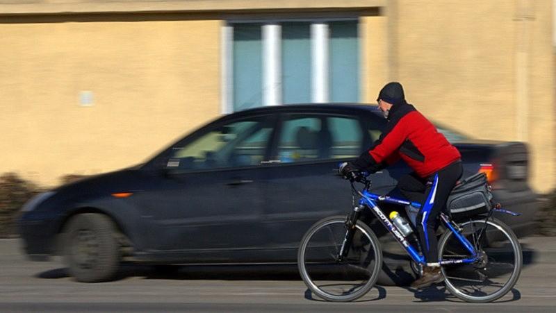 Fota niedzielna - przygodny biker.... w okolicach kopalni Makoszowy