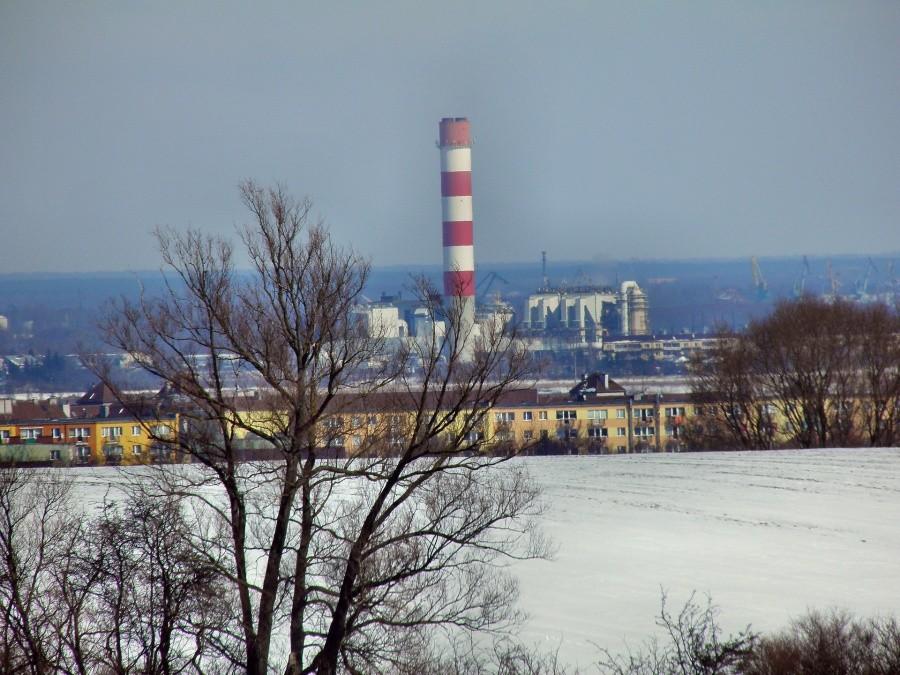 Widok ciągle zimowy - Pomorzany widziane ze Smolęcina.