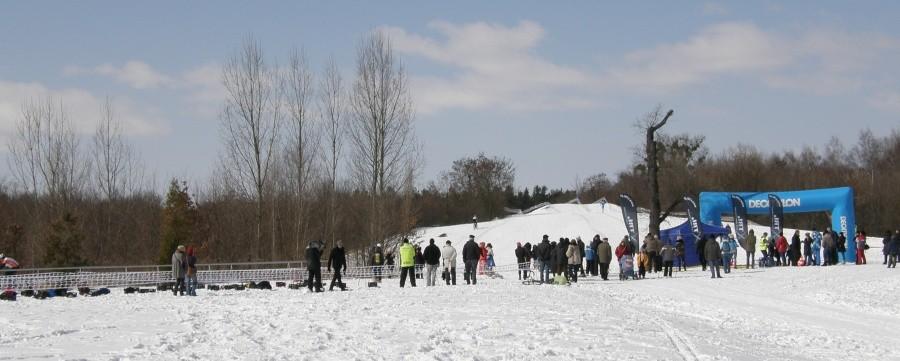 Górka w Lasku Marcelińskim. Piękna zimowa sceneria zawodów :)